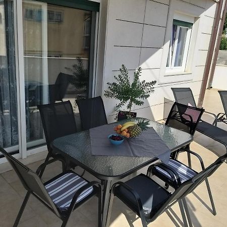 3 Bedroom Apartment With Terrace And Free Parking Split Exteriér fotografie