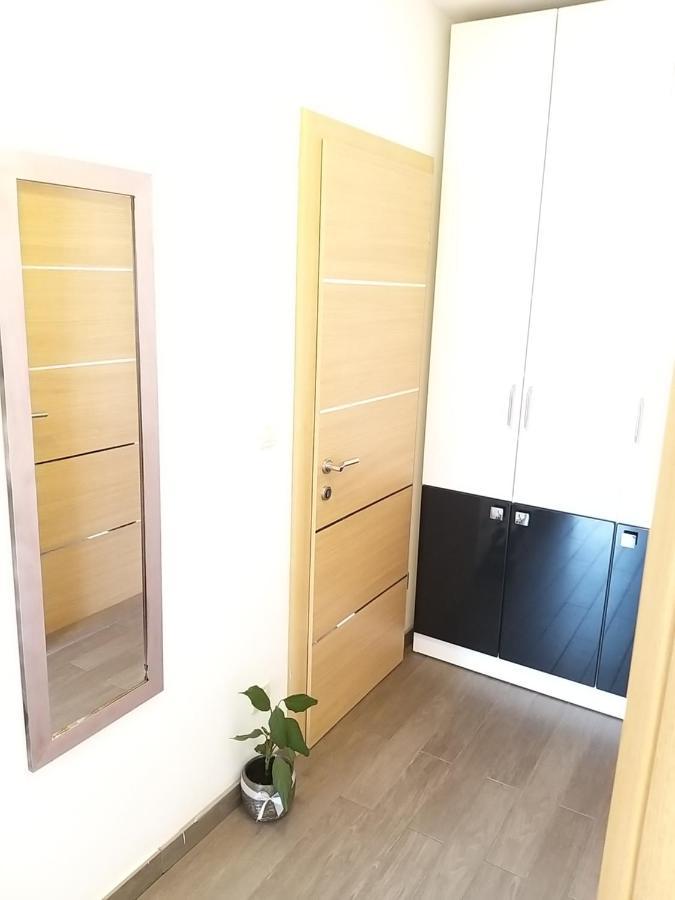3 Bedroom Apartment With Terrace And Free Parking Split Exteriér fotografie