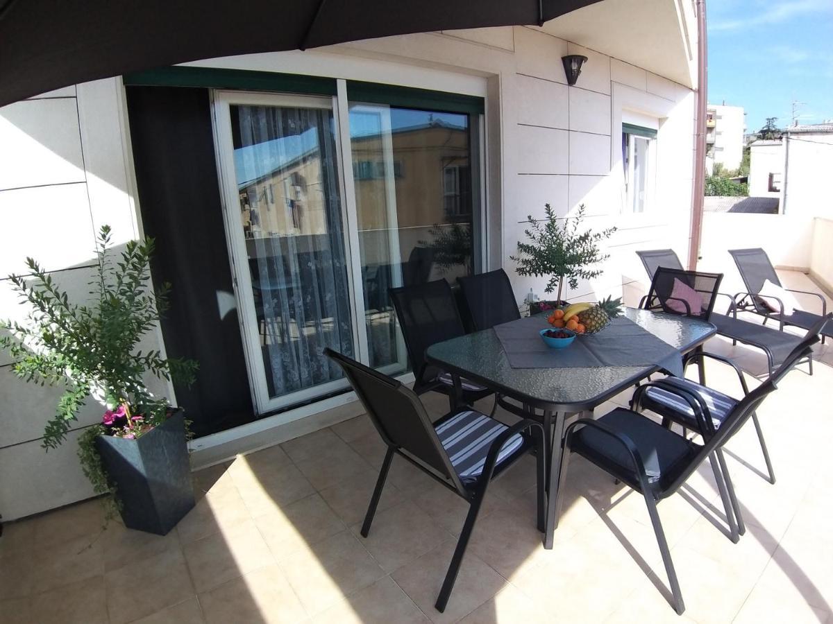 3 Bedroom Apartment With Terrace And Free Parking Split Exteriér fotografie