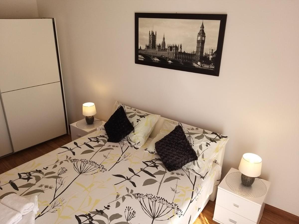 3 Bedroom Apartment With Terrace And Free Parking Split Exteriér fotografie